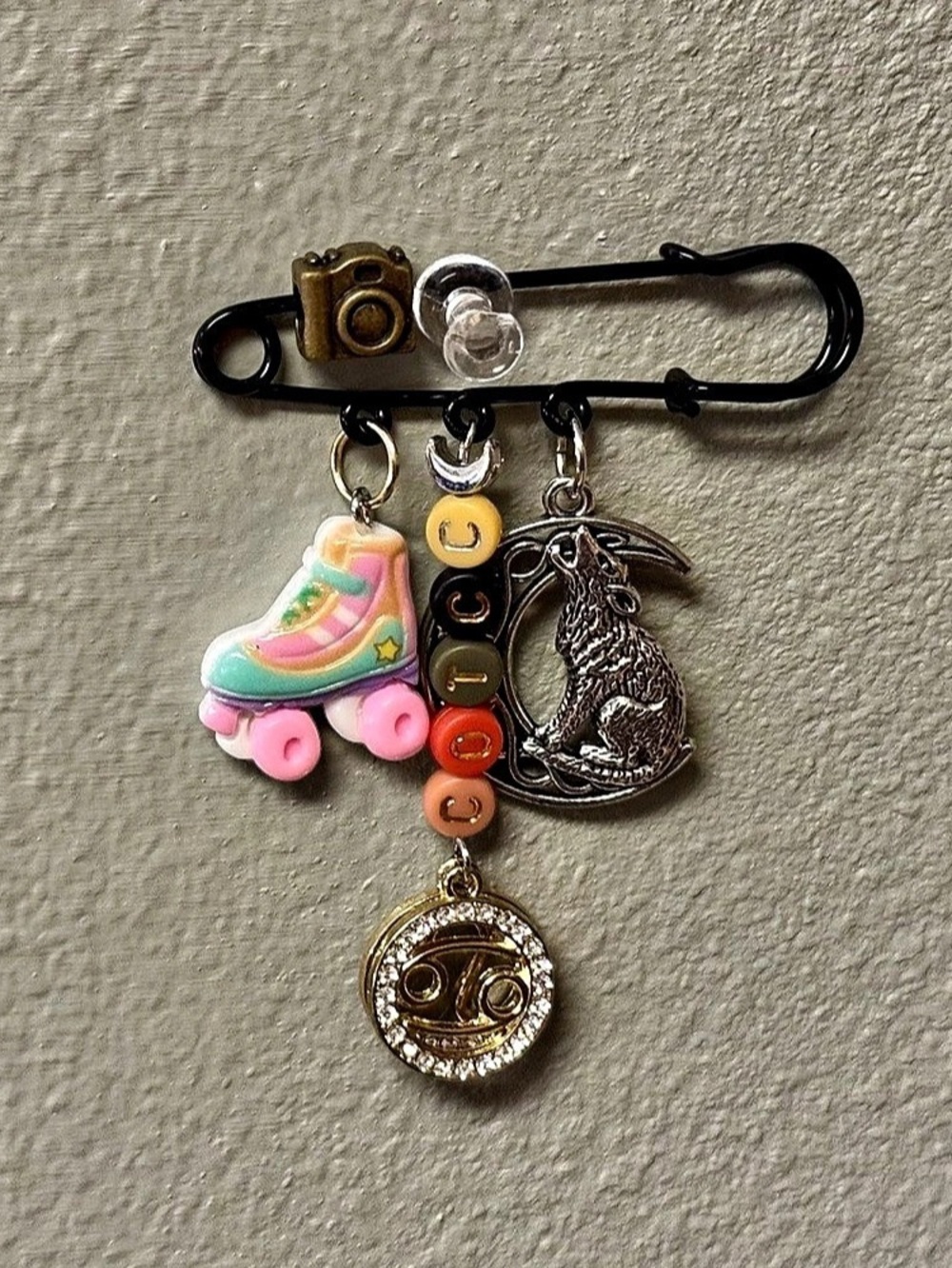 Lana Del Rey "Chemtrails Over the Country Club" brooch, pin, charm
